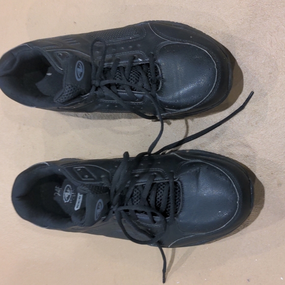 Beater shoes size 9 4E - Picture 1 of 4